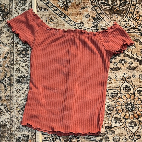 Rust Off-Shoulder Buttoned Top - Picture 2 of 3